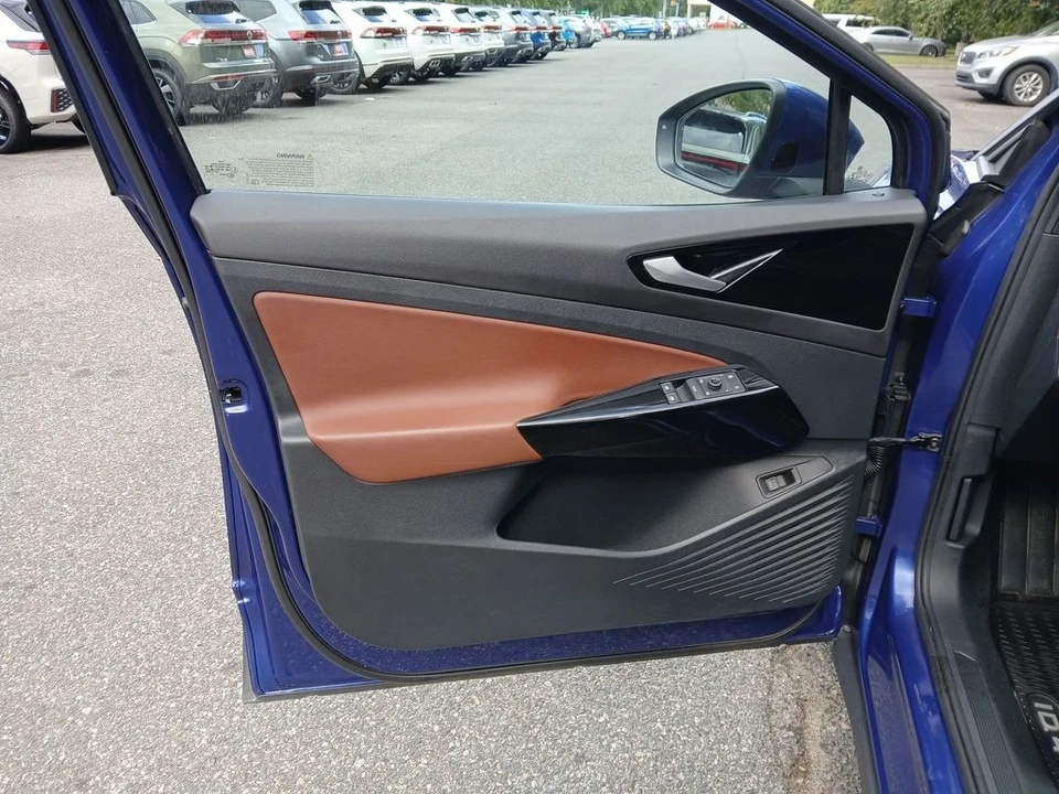 2021 Volkswagen ID.4 - Image 11 of 12