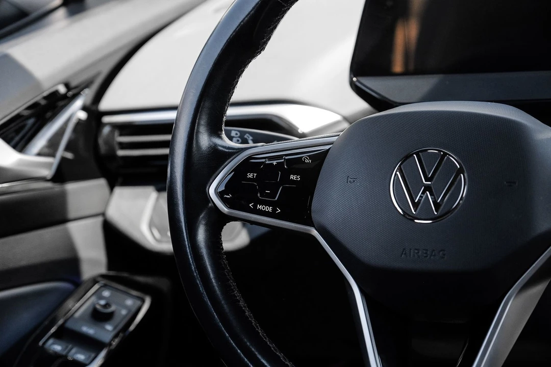 2021 Volkswagen ID.4 - Image 18 of 21