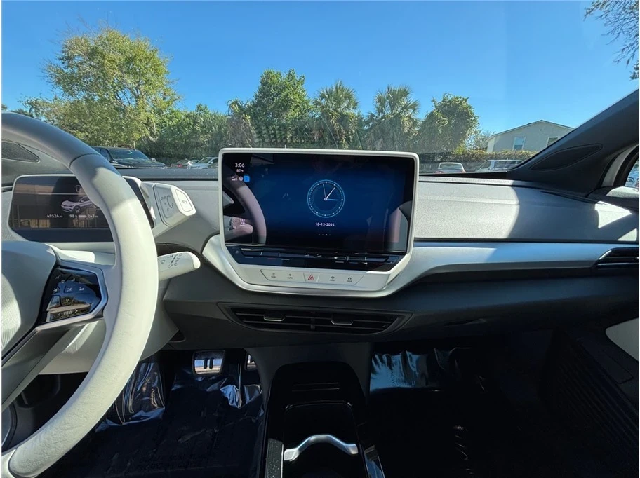 2021 Volkswagen ID.4 - Image 11 of 21