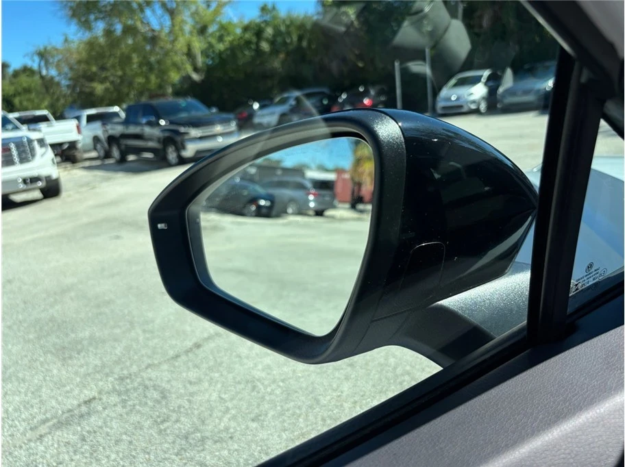 2021 Volkswagen ID.4 - Image 19 of 21