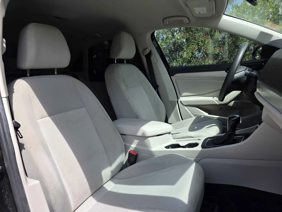 2021 Volkswagen A7 Jetta - Image 10 of 19