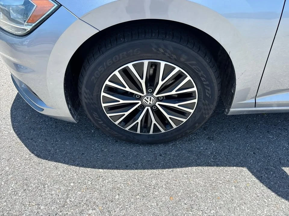 2021 Volkswagen A7 Jetta - Image 9 of 20