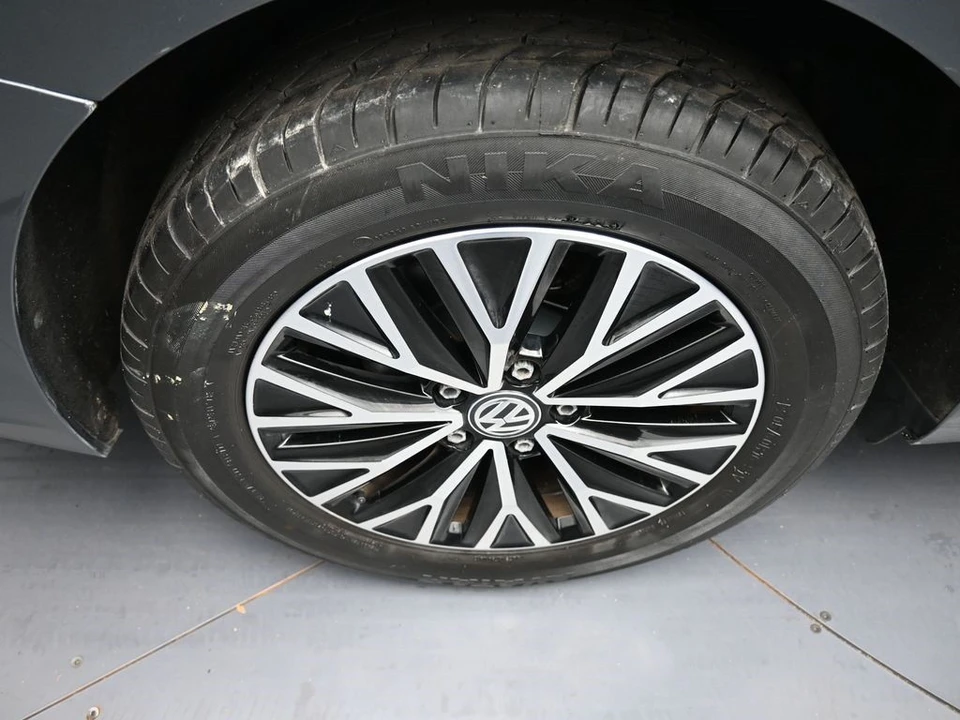 2021 Volkswagen A7 Jetta - Image 13 of 21