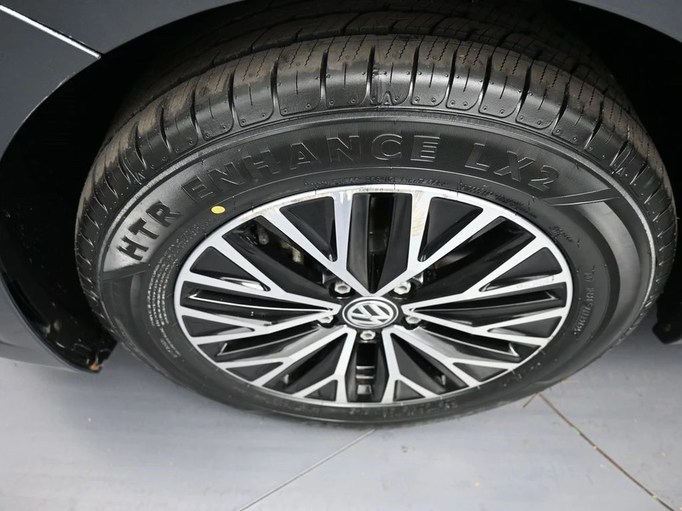 2021 Volkswagen A7 Jetta - Image 14 of 21