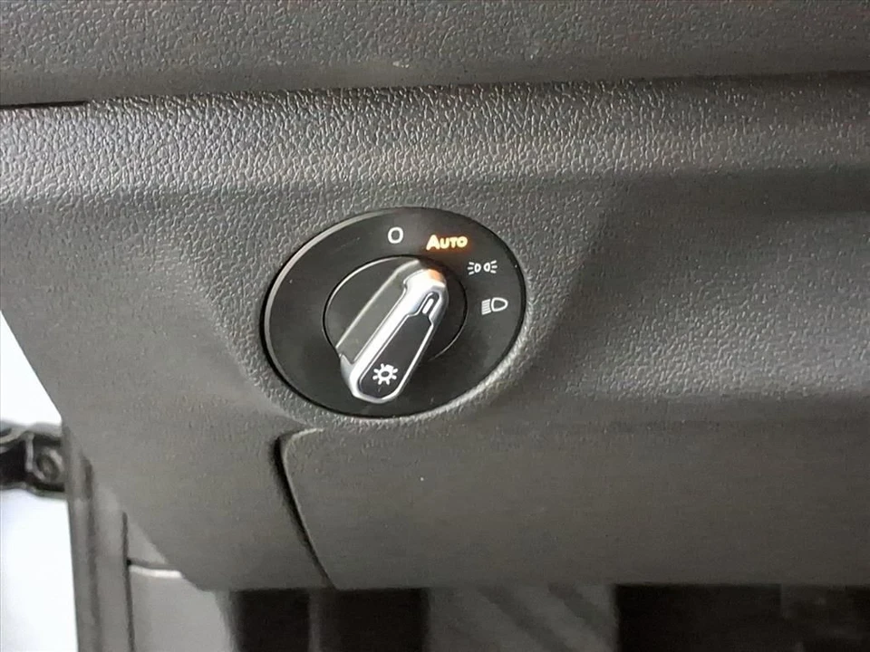2021 Volkswagen A7 Jetta - Image 17 of 21