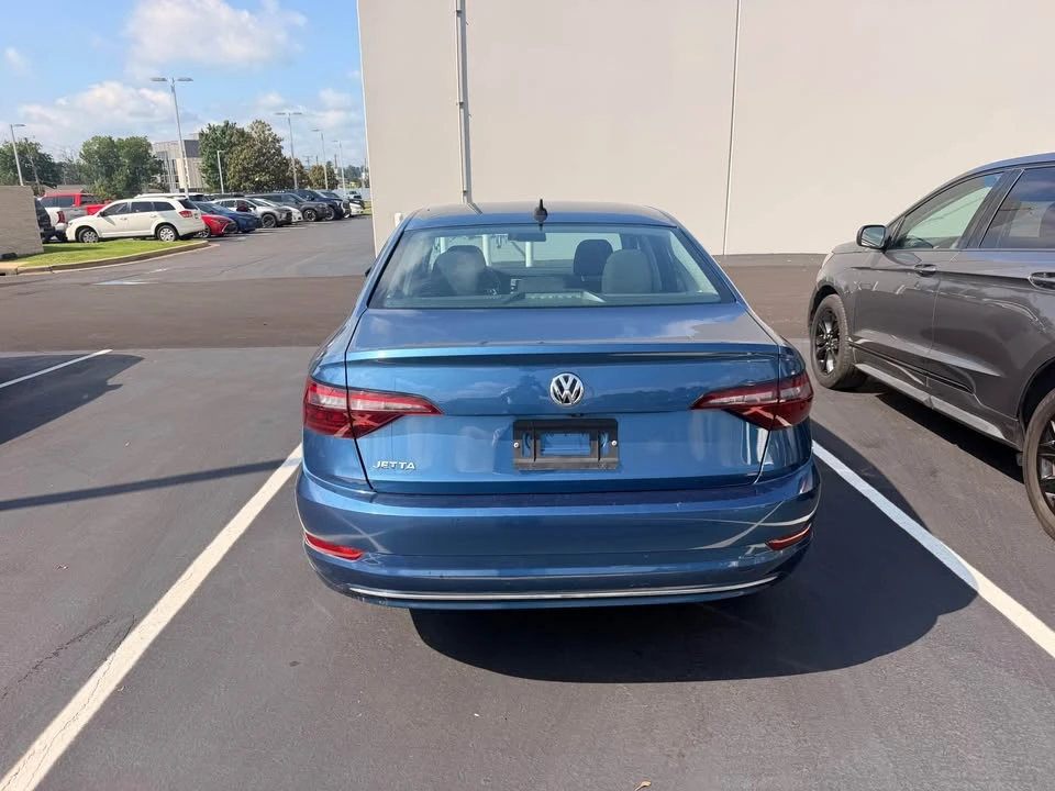 2021 Volkswagen A7 Jetta - Image 4 of 10