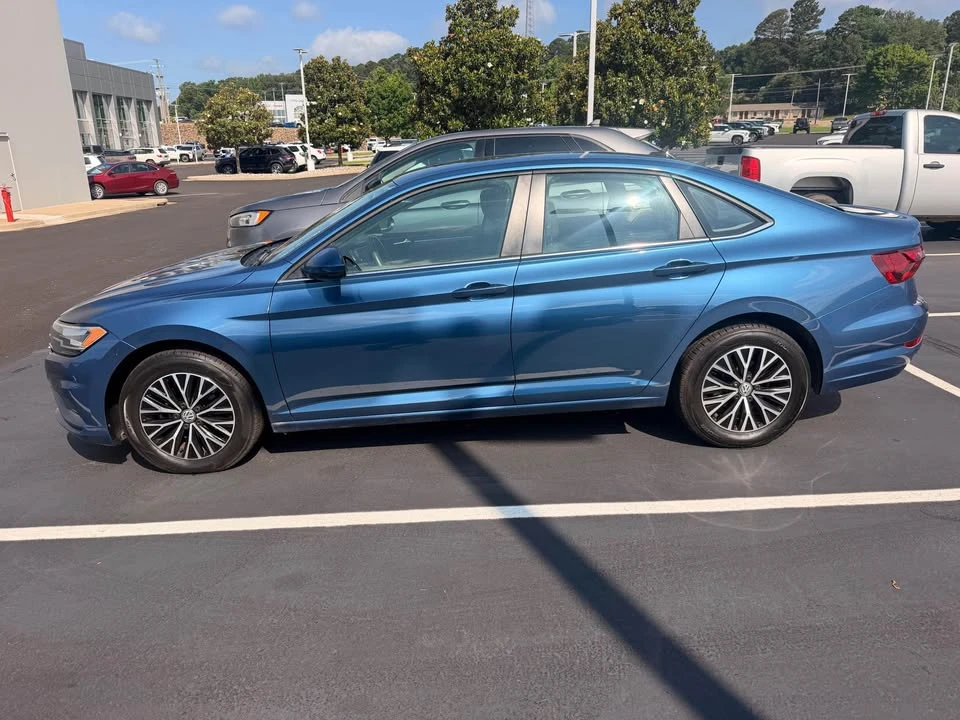 2021 Volkswagen A7 Jetta - Image 2 of 10