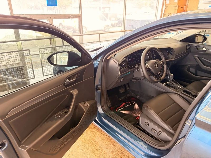 2021 Volkswagen A7 Jetta - Image 10 of 12