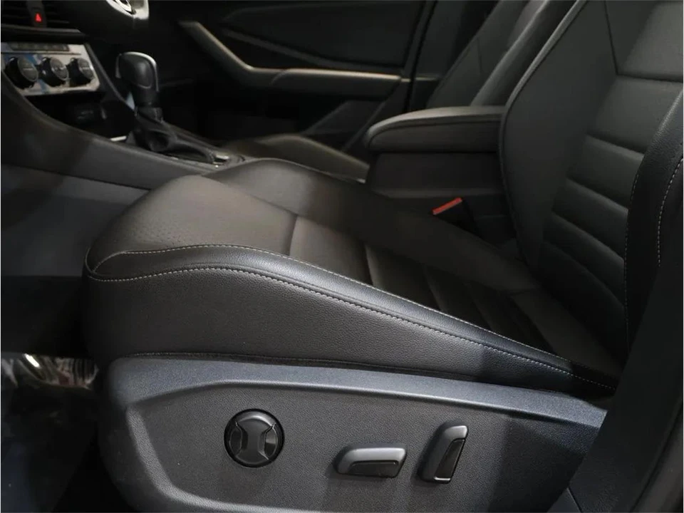 2021 Volkswagen A7 Jetta - Image 15 of 31