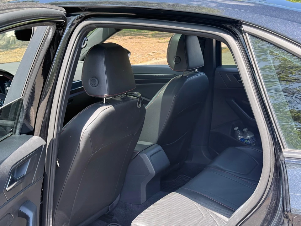 2021 Volkswagen A7 Jetta - Image 30 of 31