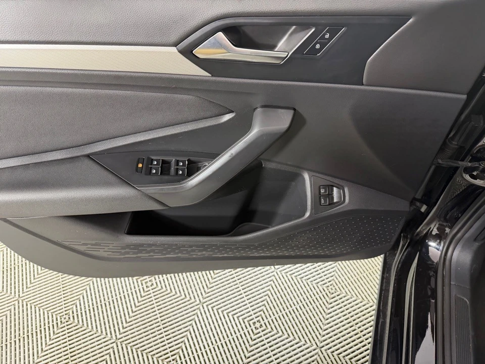 2021 Volkswagen A7 Jetta - Image 10 of 21