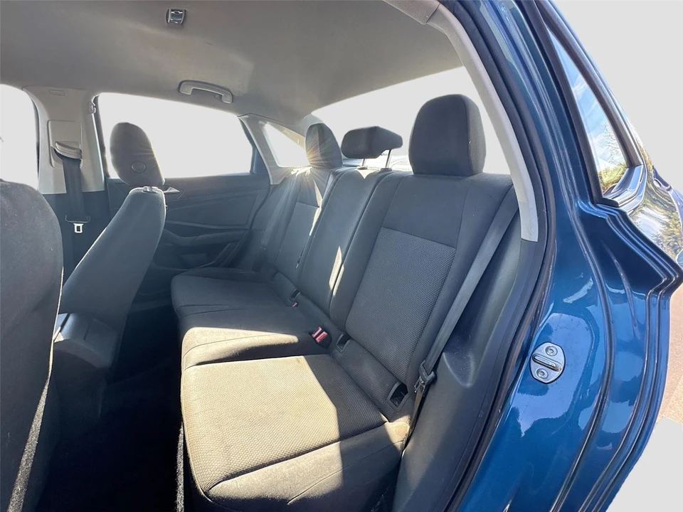 2021 Volkswagen A7 Jetta - Image 8 of 15