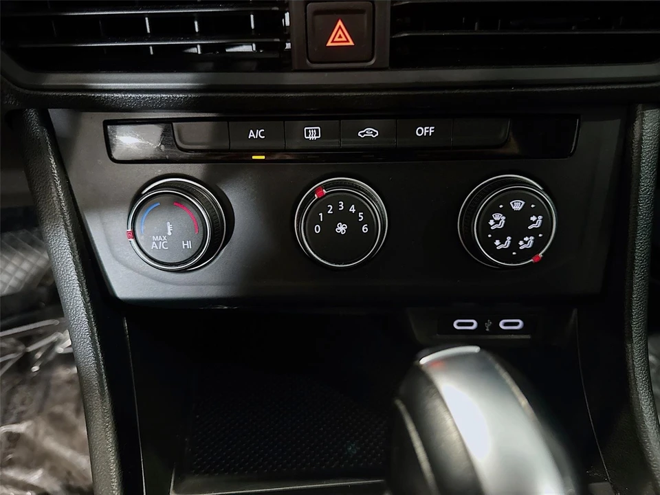 2021 Volkswagen A7 Jetta - Image 11 of 21