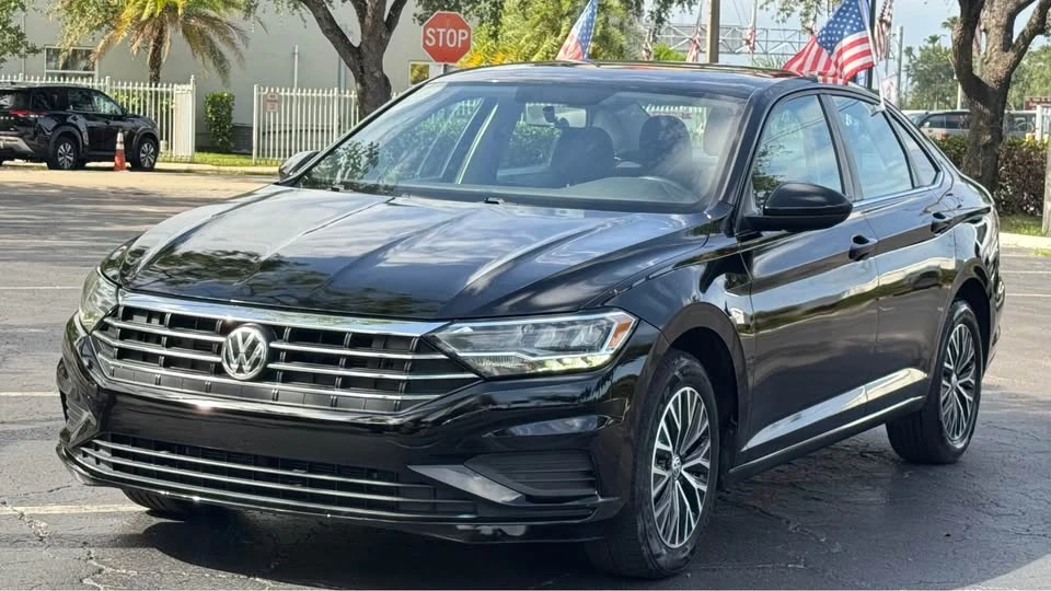 2021 Volkswagen A7 Jetta - Image 9 of 17