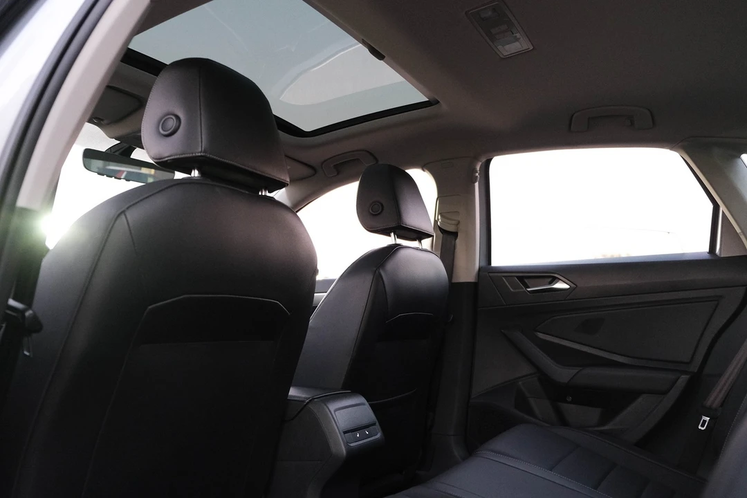 2021 Volkswagen A7 Jetta - Image 19 of 21