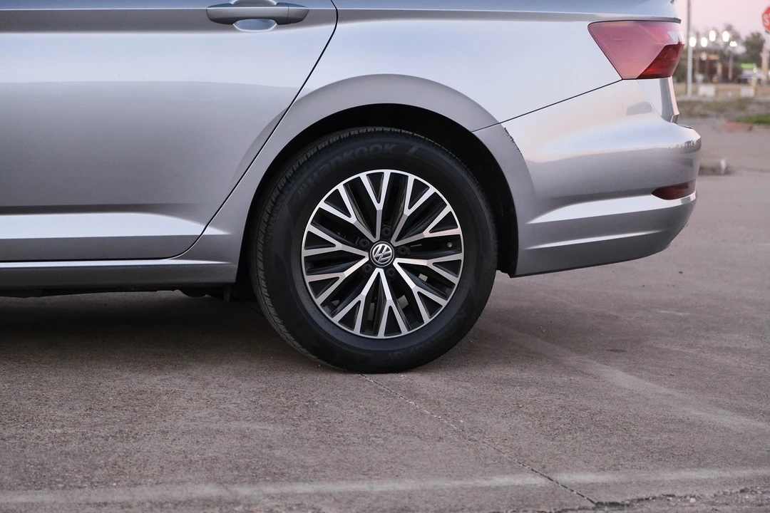 2021 Volkswagen A7 Jetta - Image 8 of 21