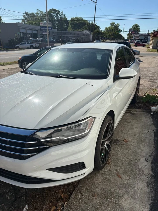 2021 Volkswagen A7 Jetta - Image 2 of 9