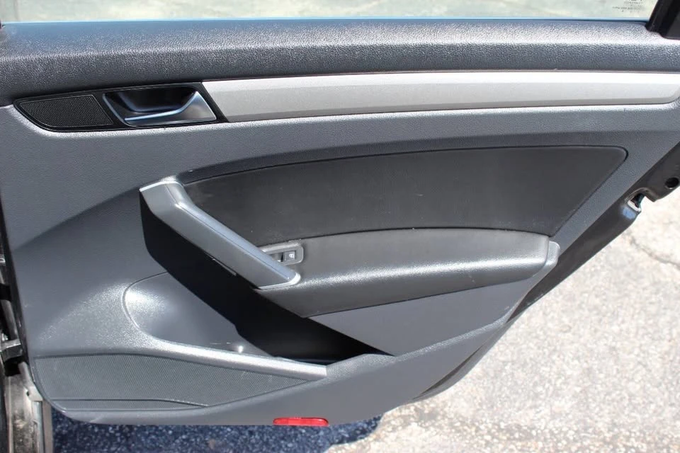 2021 Volkswagen Passat - Image 12 of 20