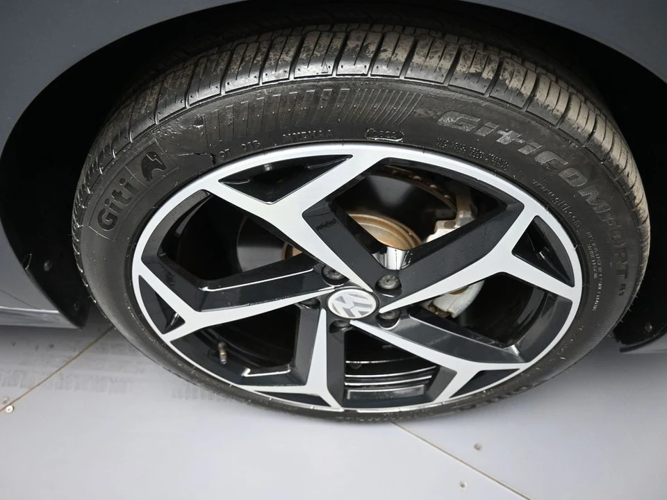 2021 Volkswagen Passat - Image 13 of 21