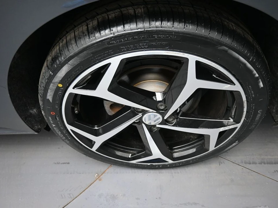 2021 Volkswagen Passat - Image 15 of 21