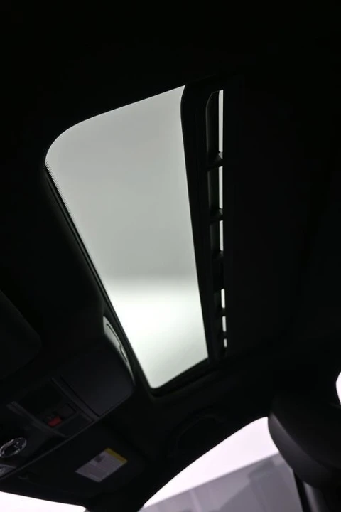 2021 Volkswagen Passat - Image 18 of 21