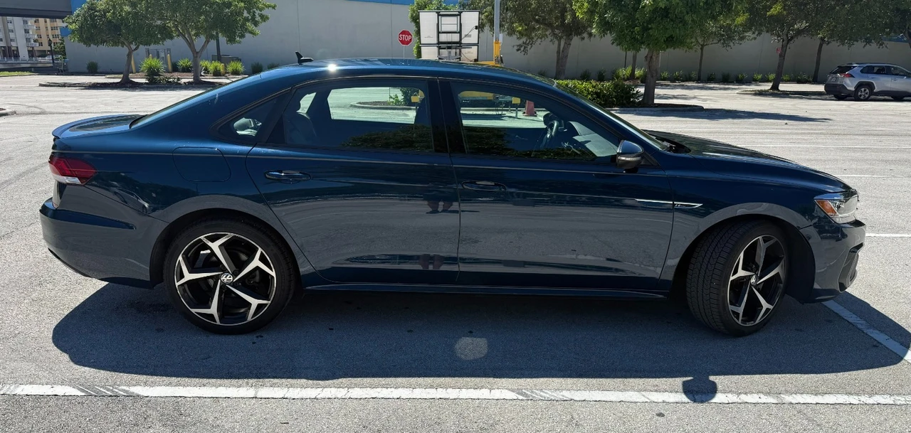 2021 Volkswagen Passat - Image 4 of 16