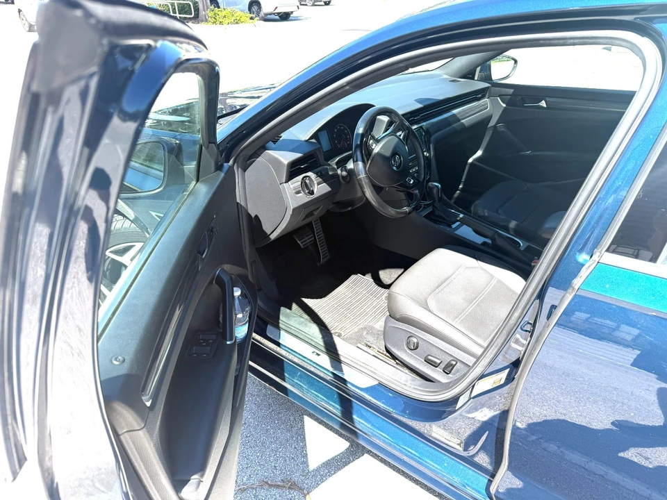 2021 Volkswagen Passat - Image 9 of 16