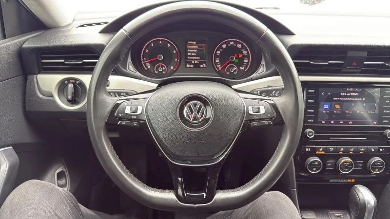 2021 Volkswagen Passat - Image 10 of 12