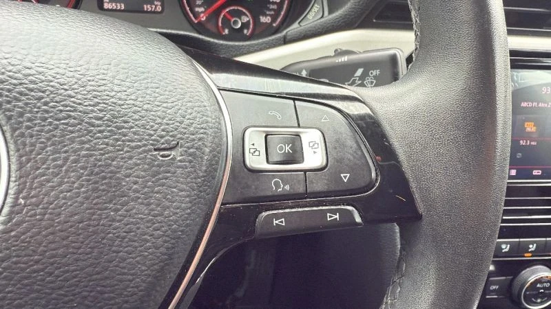2021 Volkswagen Passat - Image 11 of 12