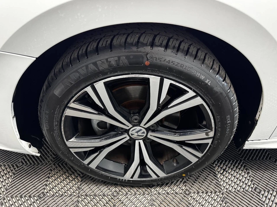 2021 Volkswagen Passat - Image 18 of 21