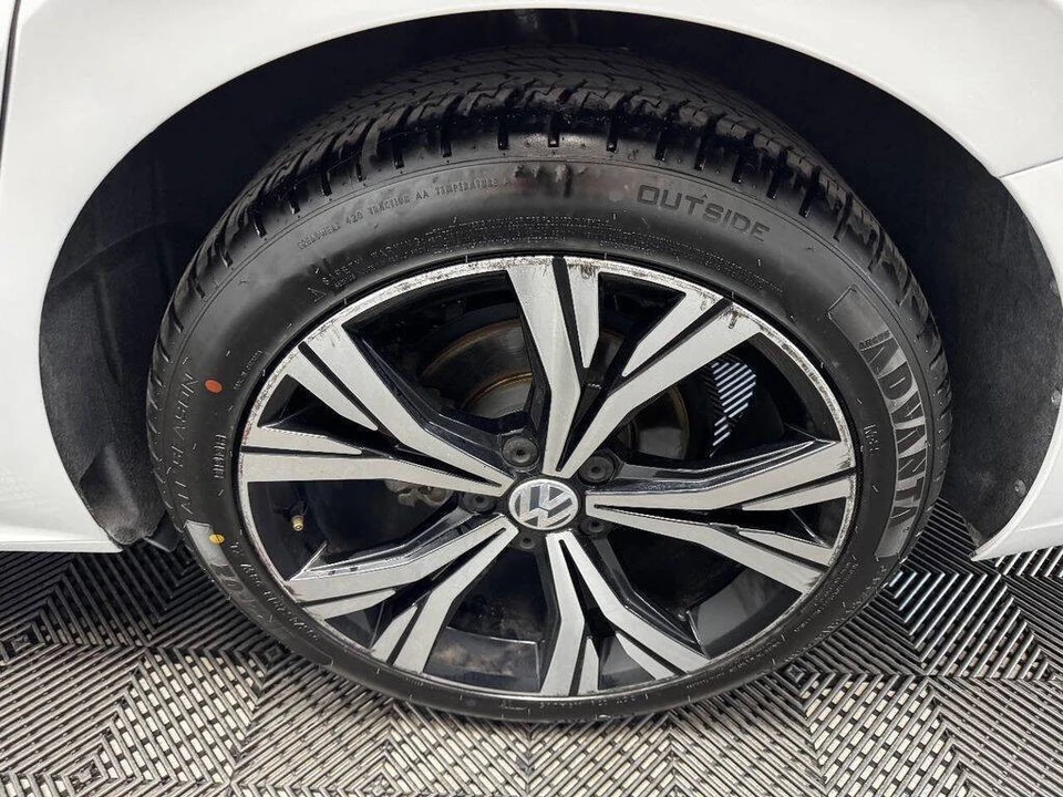 2021 Volkswagen Passat - Image 19 of 21