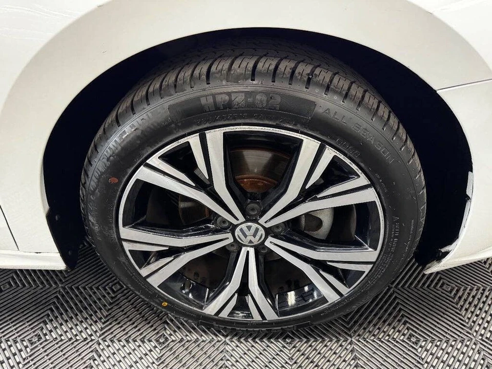 2021 Volkswagen Passat - Image 17 of 21