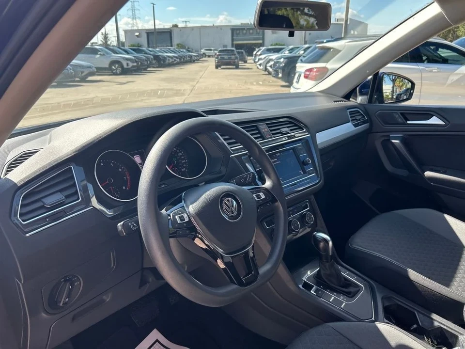2021 Volkswagen Tiguan - Image 9 of 12