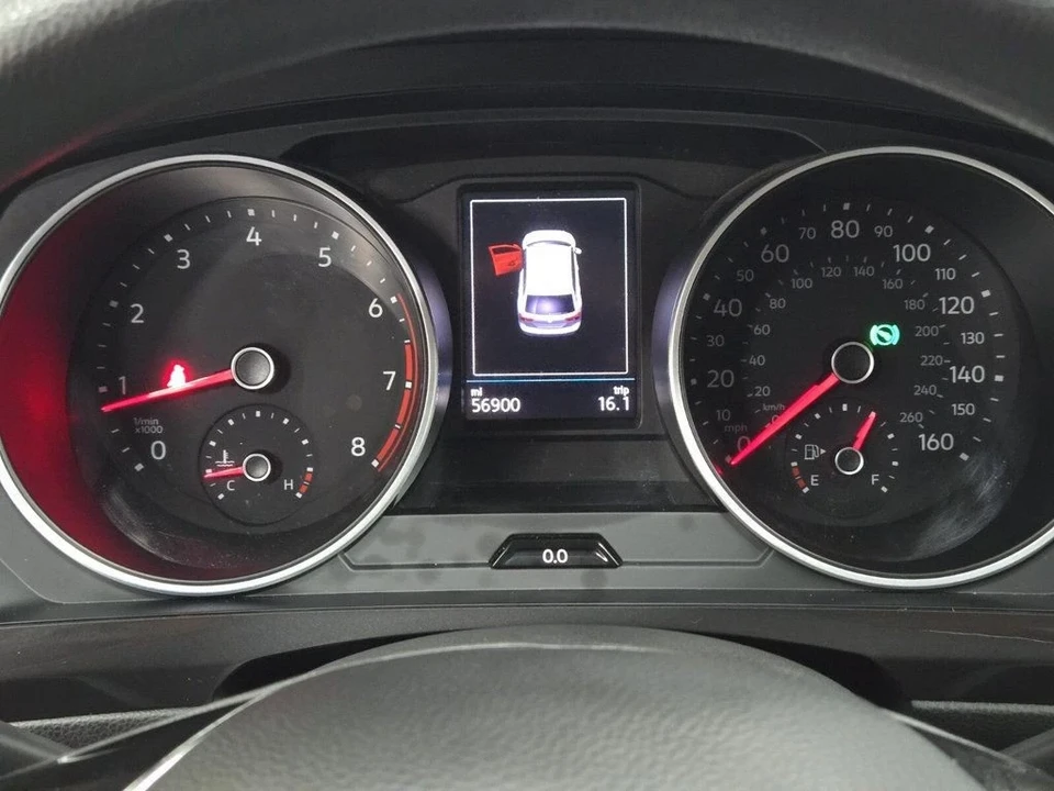 2021 Volkswagen Tiguan - Image 16 of 21