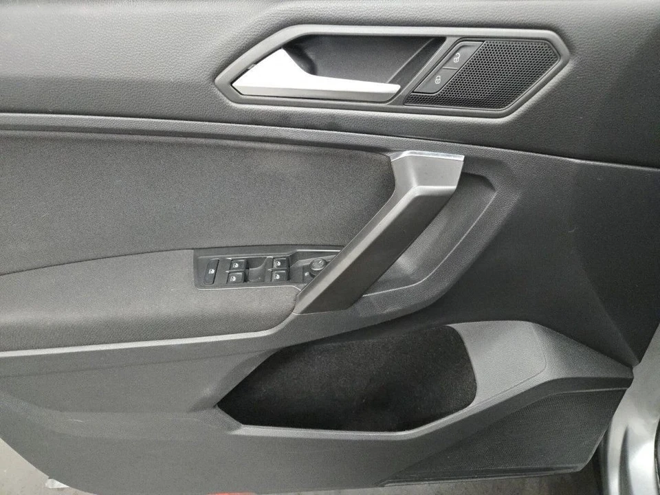 2021 Volkswagen Tiguan - Image 14 of 21
