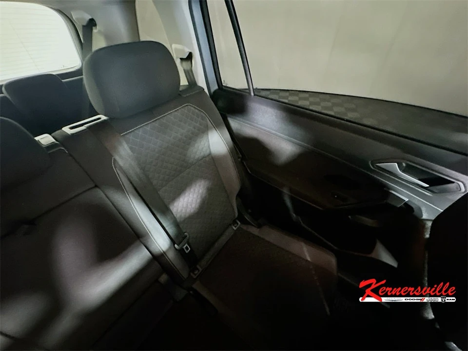 2021 Volkswagen Tiguan - Image 14 of 21