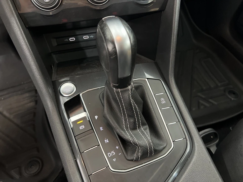2021 Volkswagen Tiguan - Image 14 of 21