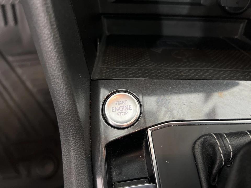 2021 Volkswagen Tiguan - Image 15 of 21