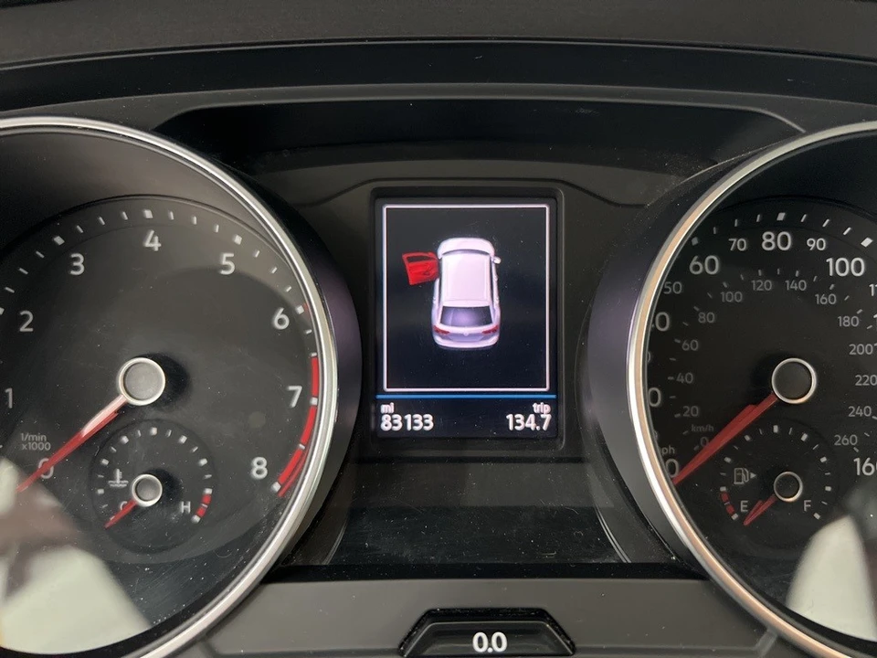 2021 Volkswagen Tiguan - Image 11 of 12