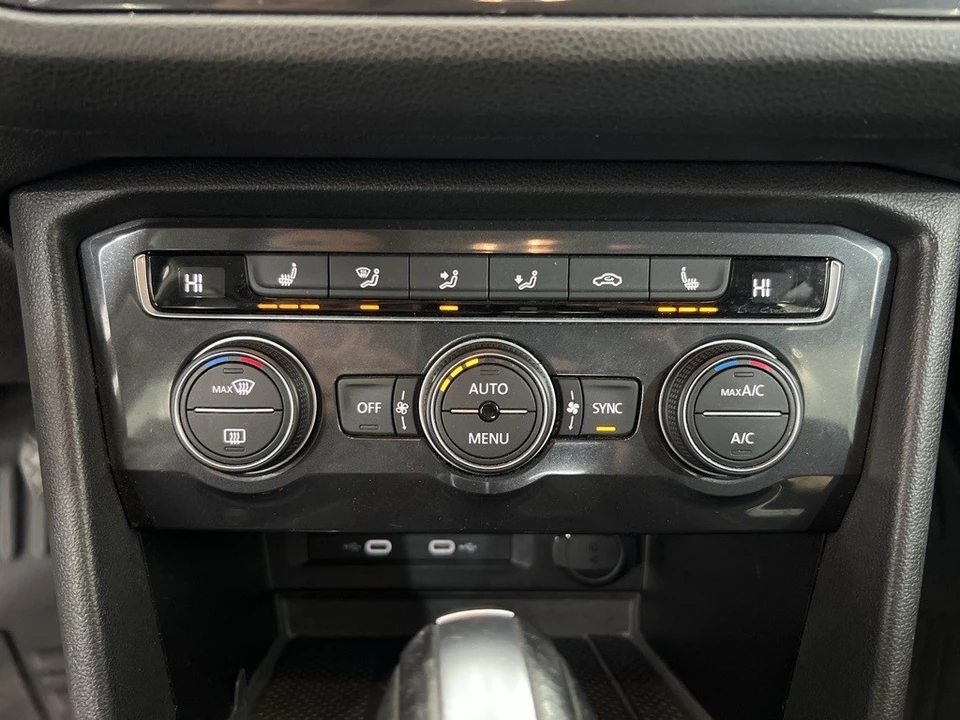 2021 Volkswagen Tiguan - Image 16 of 21