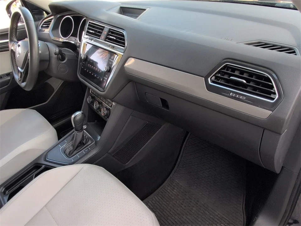 2021 Volkswagen Tiguan - Image 14 of 21