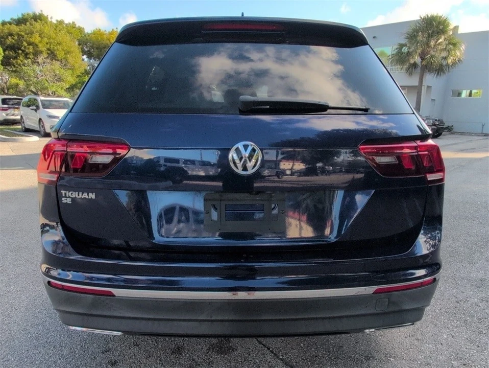 2021 Volkswagen Tiguan - Image 11 of 21