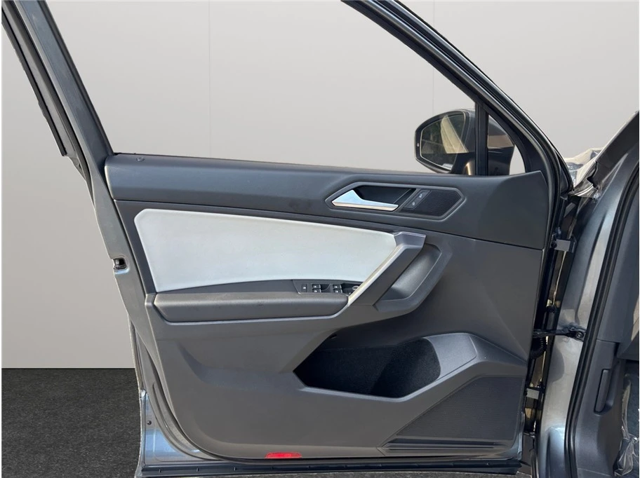 2021 Volkswagen Tiguan - Image 18 of 21