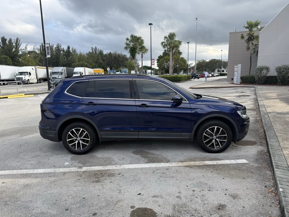 2021 Volkswagen Tiguan - Image 7 of 8