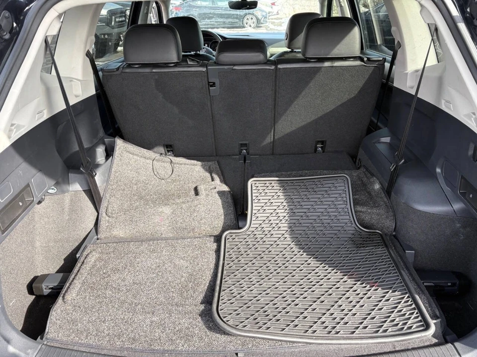 2021 Volkswagen Tiguan - Image 10 of 12