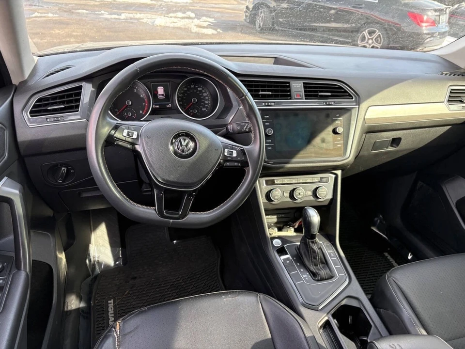 2021 Volkswagen Tiguan - Image 8 of 12