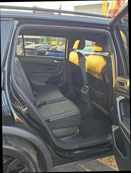 2021 Volkswagen Tiguan - Image 10 of 12