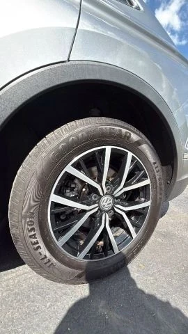 2021 Volkswagen Tiguan - Image 6 of 11