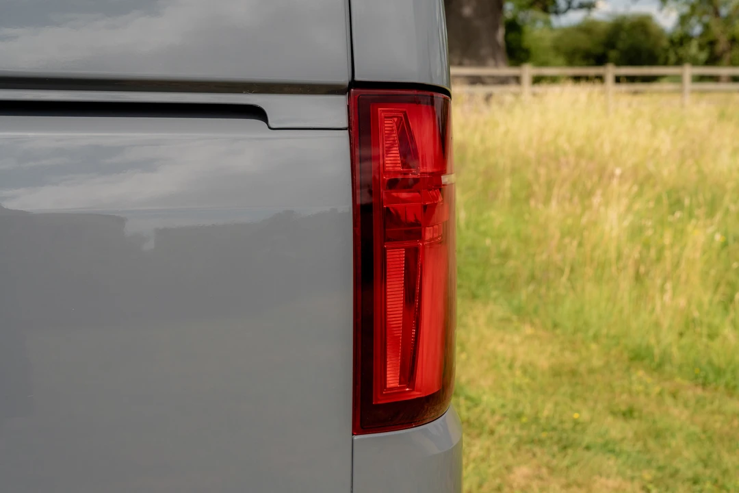 2021 Volkswagen EuroVan - Image 28 of 31
