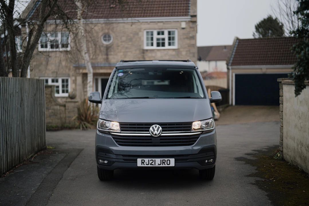 2021 Volkswagen EuroVan - Image 2 of 31